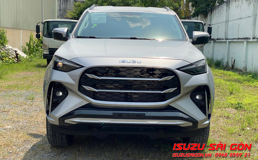 Xe Isuzu MuX Số Sàn B7 MT 2